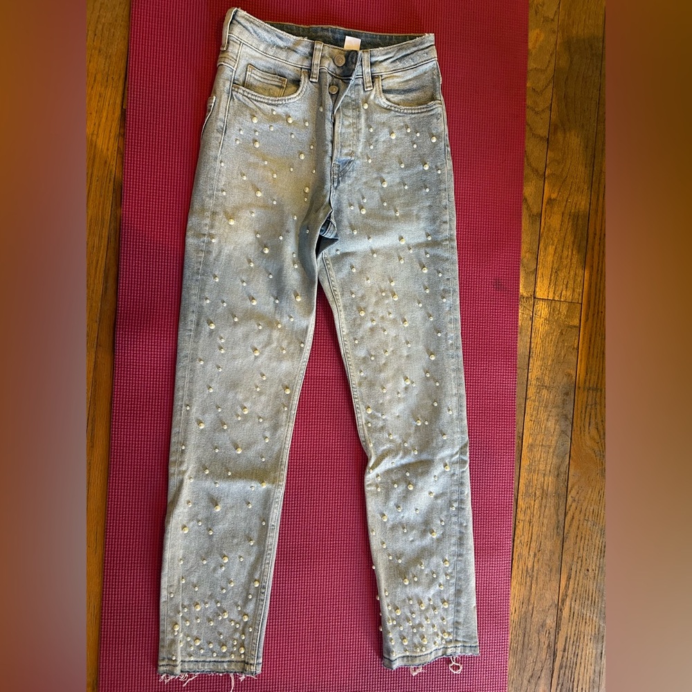 Women’s Light blue Pearl-Embellished Jeans